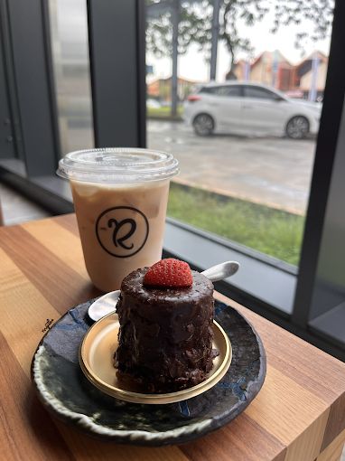Kafe untuk cewek kue di Gading Serpong