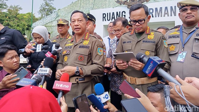 Mendagri Tito Karnavian di Akmil Magelang, Sabtu (22/2/2025).