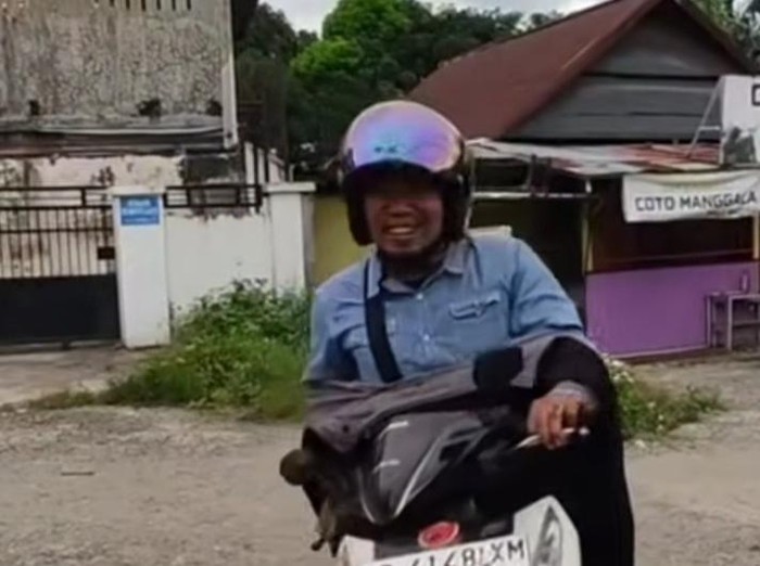 Oknum pengacara pamer KTA Peradi SAI saat ditegur melawan arah di Makassar.