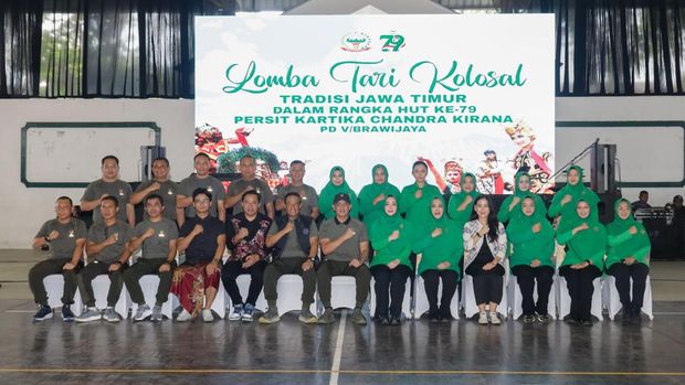 Peringati HUT ke-79 Persit Kartika Chandra Kirana, Belasan Tim Semarakkan Lomba Tari Kolosal Tradisi Jatim