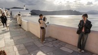 Selama tiga hari terakhir, sekitar 550 gempa berkekuatan 3,0 SR telah tercatat di Laut Aegea, antara Santorini dan pulau-pulau terdekat Amorgos dan Ios.