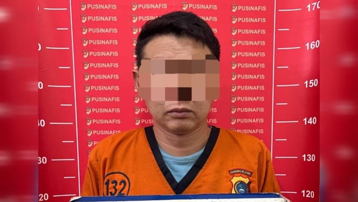 Tampang DW alias Weli pemasok timah ilegal untuk diselundupkan.