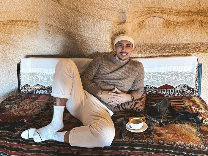 Vincent Verhaag Asyik Kulineran Bareng Istri dan Anak Vincent Verhaag Asyik Kulineran Bareng Istri dan Anak