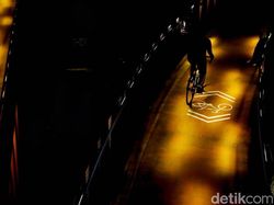 Wajah Pekerja Jakarta dalam Motion Blur