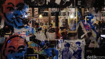 Menyeruput kopi, hingga curhat di bangku-bangku cafe masa kini diwaktu luang yang terbatas.