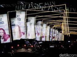 Wajah Pekerja Jakarta dalam Motion Blur