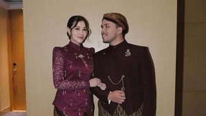 Penampilan serasi Aaliyah Massaid dan Thariq Halilintar sebagai groomsman. Foto: Instagram Aaliyah Massaid