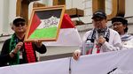 Foto Aksi Damai Bela Palestina di Bandung, Serukan Boikot Produk Israel
