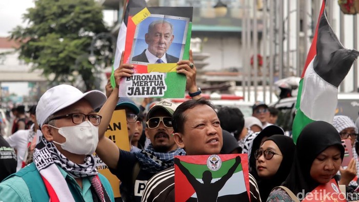 Aksi damai bela Palestina di Kota Bandung Aksi damai bela Palestina di Kota Bandung