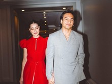 Romantis Banget! Ameera Khan Digandeng Jefri Nichol