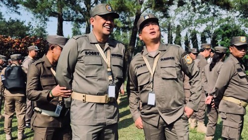 Gubernur NTB Lalu Muhamad Iqbal bersama Gubernur Sumut Bobby Nasution saat mengikuti retret kepala daerah di Magelang, Jawa Tengah. (Foto: Tim Iqbal-Dinda)