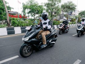 Touring PCX 160 RoadSync di Bali: Fitur Ini Bikin Nyaman Perjalanan Jauh