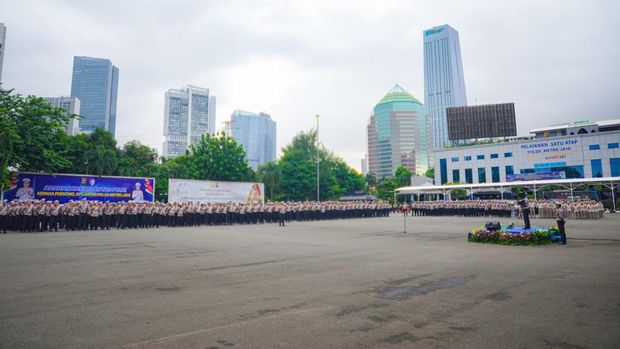 Kakorlantas Polri Irjen Agus Suryo Nugroho (dok istimewa) saat apel pagi di Lapangan Ditlantas Polda Metro Jaya, pada Sabtu (22/2). (dok istimewa).