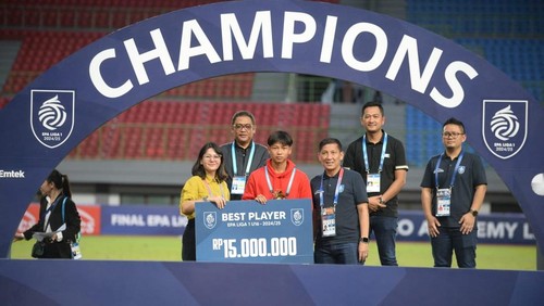 Keanu Sanjaya, gelandang sekaligus kapten Bali United U-16 terpilih sebagai pemain terbaik EPA Liga 1 2024/2025.