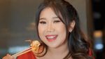 Kiky Saputri Tetap Kulineran Enak Saat Hamil Tua, Intip Momennya!