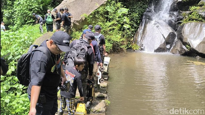 Komunitas Remote control (RC) Adventure Malang menggelar acara silaturahmi