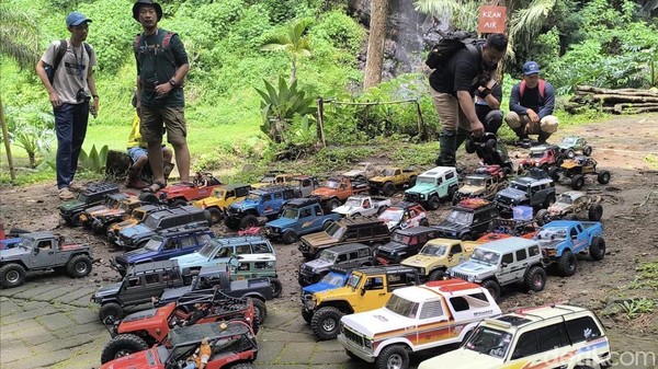 Bermain Mobil RC Sembari Kenalkan Potensi Wisata