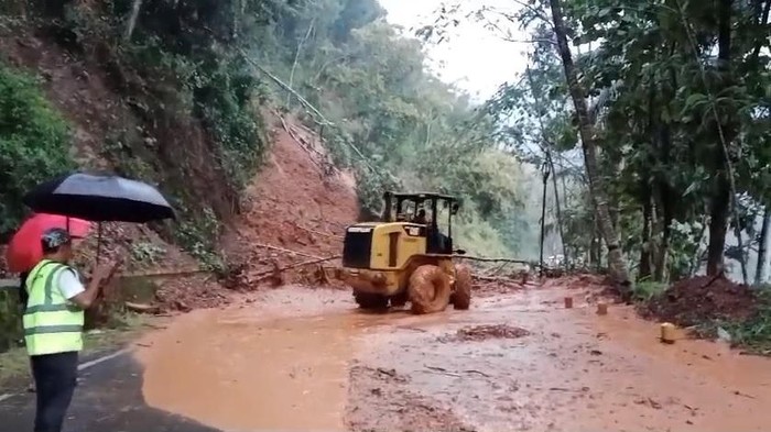 longsor di Pacitan