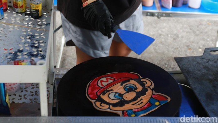 Pancake kartun lucu di Masjid Kauman Jogja, Minggu (23/2/2025).