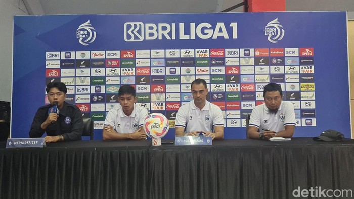 Pelatih PSIS Semarang, Gilbert Agius