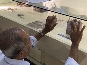 Museum 10 November dan Tugu Pahlawan Kini Dilengkapi Narasi Huruf Braille