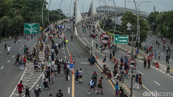 Suasana CFD Terakhir Jelang Ramadan di Bekasi