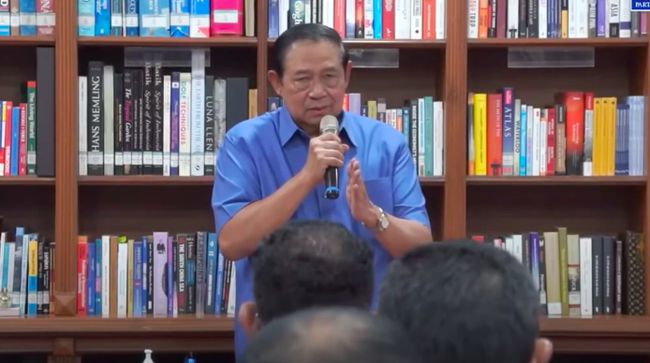 Susilo Bambang Yudhoyono di Cikeas