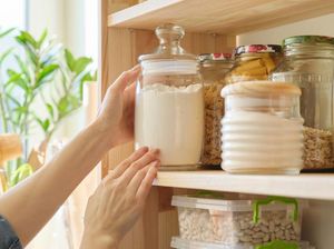 Ini 5 Tips Menyimpan Bahan Kue di Dapur Sesuai Jenisnya