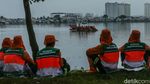 Waduk dan Sungai Jakarta Bakal Terus Dikeruk hingga Agustus
