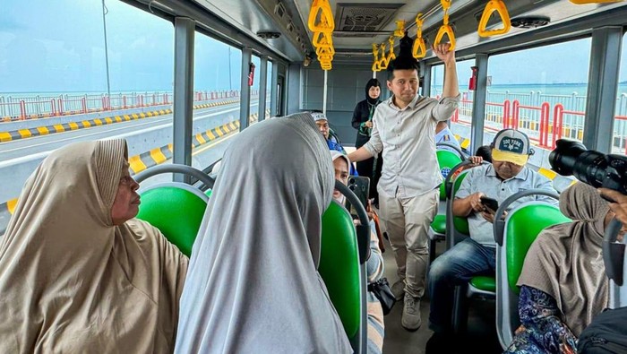 Wagub Emil naik TransJatim