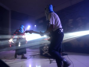 Lagu Bayar Bayar Bayar Sukatani Sempat Ditarik, Dosen Unair Sorot Kebebasan Berekspresi