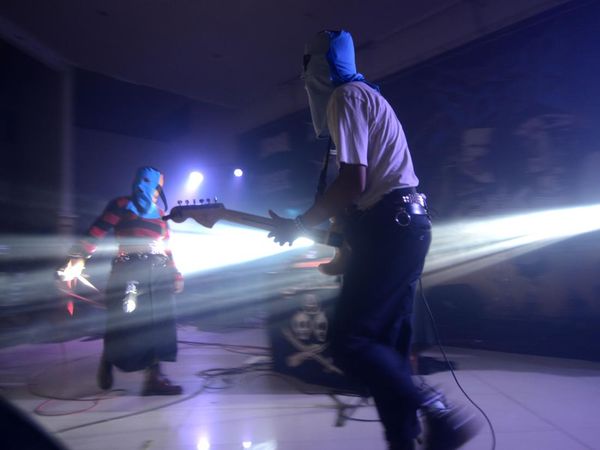 Aksi Panggung Sukatani Band Getarkan Tegal