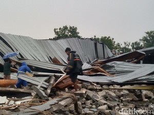 Angin Lisus Terpa Ceper Klaten, 1 Pabrik Briket Ambruk