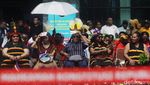 Antusias Para Pendukung Nobar Putusan Sengketa Pilkada