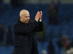 Arne Slot Diskors 2 Laga Buntut Kartu Merah Melawan Everton