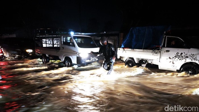 Banjir di Desa Kepuh, Kecamatan Nguter Kabupaten Sukoharjo, Senin (24/2/2025).