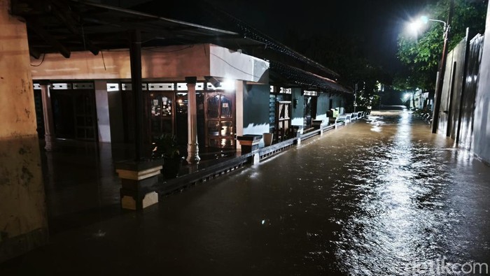 Banjir di Desa Kepuh, Kecamatan Nguter Kabupaten Sukoharjo, Senin (24/2/2025).