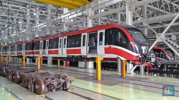 Bengkel LRT Jabodebek. (CNBC Indonesia/Chandra)