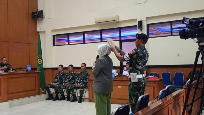 Dokter Spesialis Forensik dan Medikolegal di RSUD Balaraja Tangerang Baety Adhayat saat bersaksi dalam sidang lanjutan kasus penembakan bos rental mobil