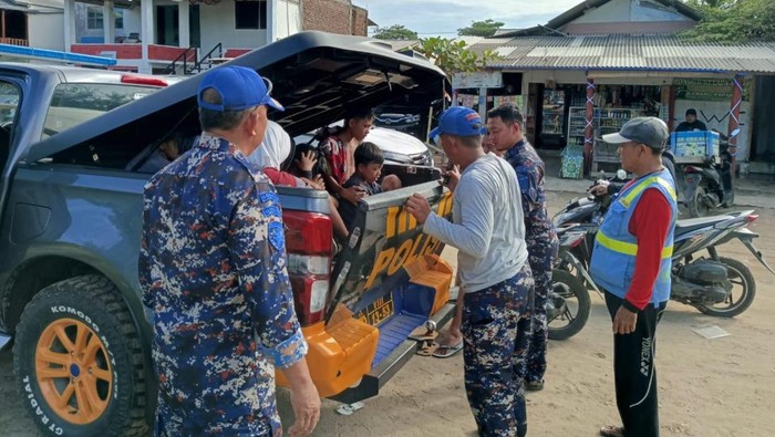Drama penyelamatan Mulki yang hampir mati digulung ombak Pantai Karang Papak