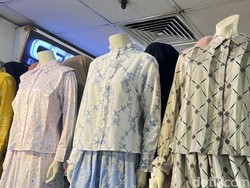 Tren Baju Lebaran di Tanah Abang, Baju One Set Lace Hingga Bordir Laris