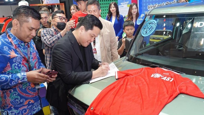 Erick Thohir beli VinFast VF3.