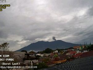 Gunung Marapi Erupsi Lagi, Semburkan Abu Vulkanik Setinggi 500 Meter