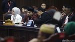 Hakim MK Bacakan Vonis 40 Sengketa Pilkada 2024
