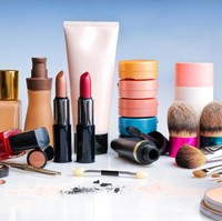 Bahaya Makeup Kedaluwarsa yang Sering Dianggap Sepele