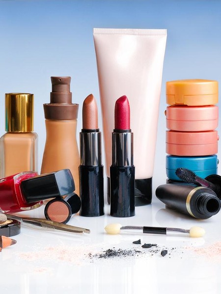Bahaya Makeup Kedaluwarsa yang Sering Dianggap Sepele