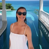 Terakhir wanita yang pernah jadi model Playboy tertua di usia 68 tahun tersebut mengaku menghindari obat-obatan penurun berat badan, seperti Ozempic. Ia lebih memilih suplemen antioksidan untuk melawan tanda-tanda penuaan di kulit. Foto: Instagram Jane Seymour