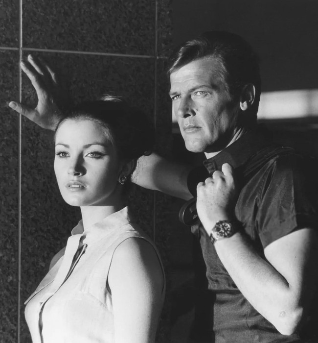 Jane Seymour dikenal sebagai salah satu legenda Hollywood. Jane yang berperan Solitaire bersama Roger Moore dalam film James Bond, Live and Let Die pada 1973 hingga kini masih dipuja karena kecantikannya.Foto: Instagram Jane Seymour