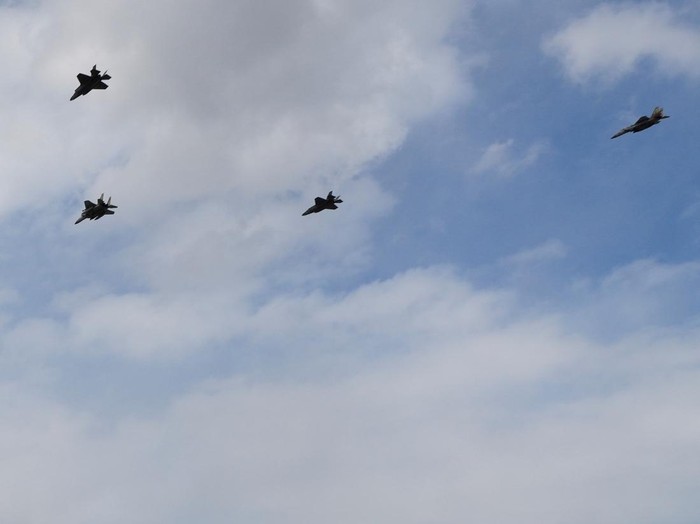 Israeli jets fly during the public funeral ceremony of Hezbollah leaders Hassan Nasrallah and Hashem Safieddine, who were killed in Israeli airstrikes last year, on the outskirts of Beirut, Lebanon February 23, 2025. REUTERS/Ali Allouch