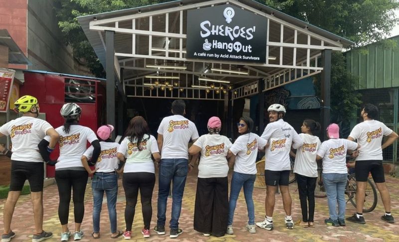 Kafe Ini Punya Misi Mulia Pekerjakan 50 Korban Penyiraman Air Keras